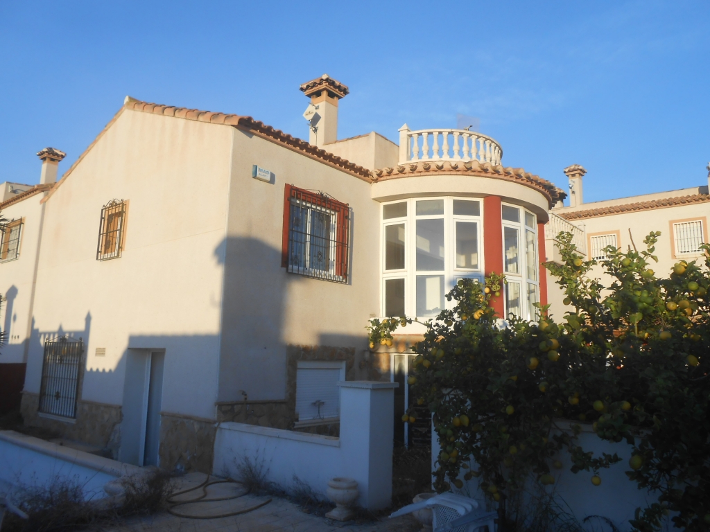 3 Bedroomed Detached Villa with Pool 
